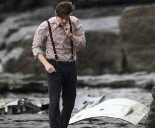 Illustration for article titled ScarJo Is Smoking In New Iron Man 2 Stills, While Doctor Who's Fires Rage On